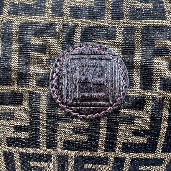 Fendi duffel bag - Picture 6 of 11